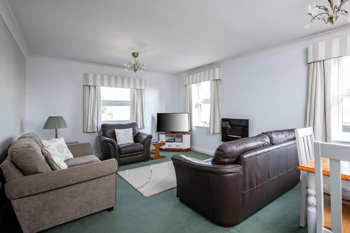 Fabulous High Street Townhouse With Stunning Views & Parking At 'Eagles Nest' Villa Falmouth Exterior photo
